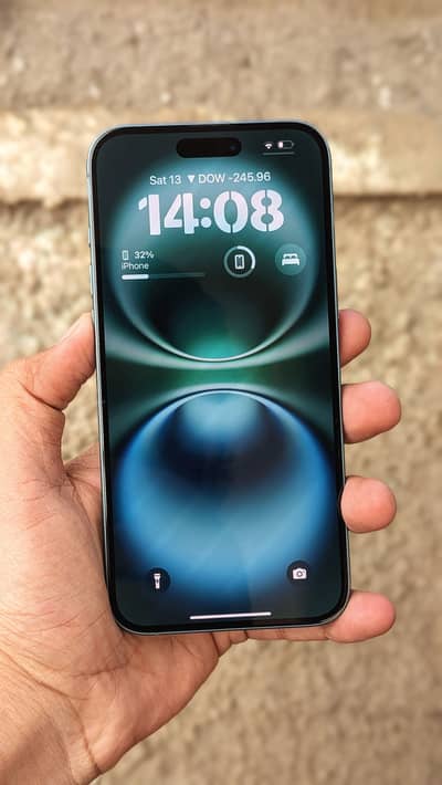 iPhone 16plus non pta waterpack ( back crack)