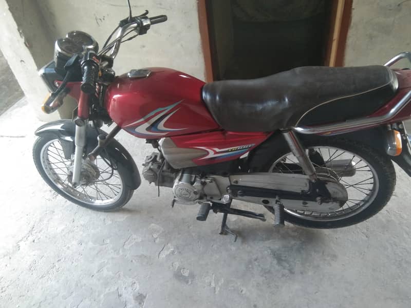 Yamaha Junoon 2012 1