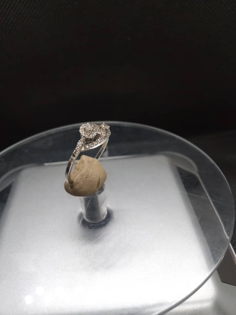 Ring/silver/diamond/certified 0