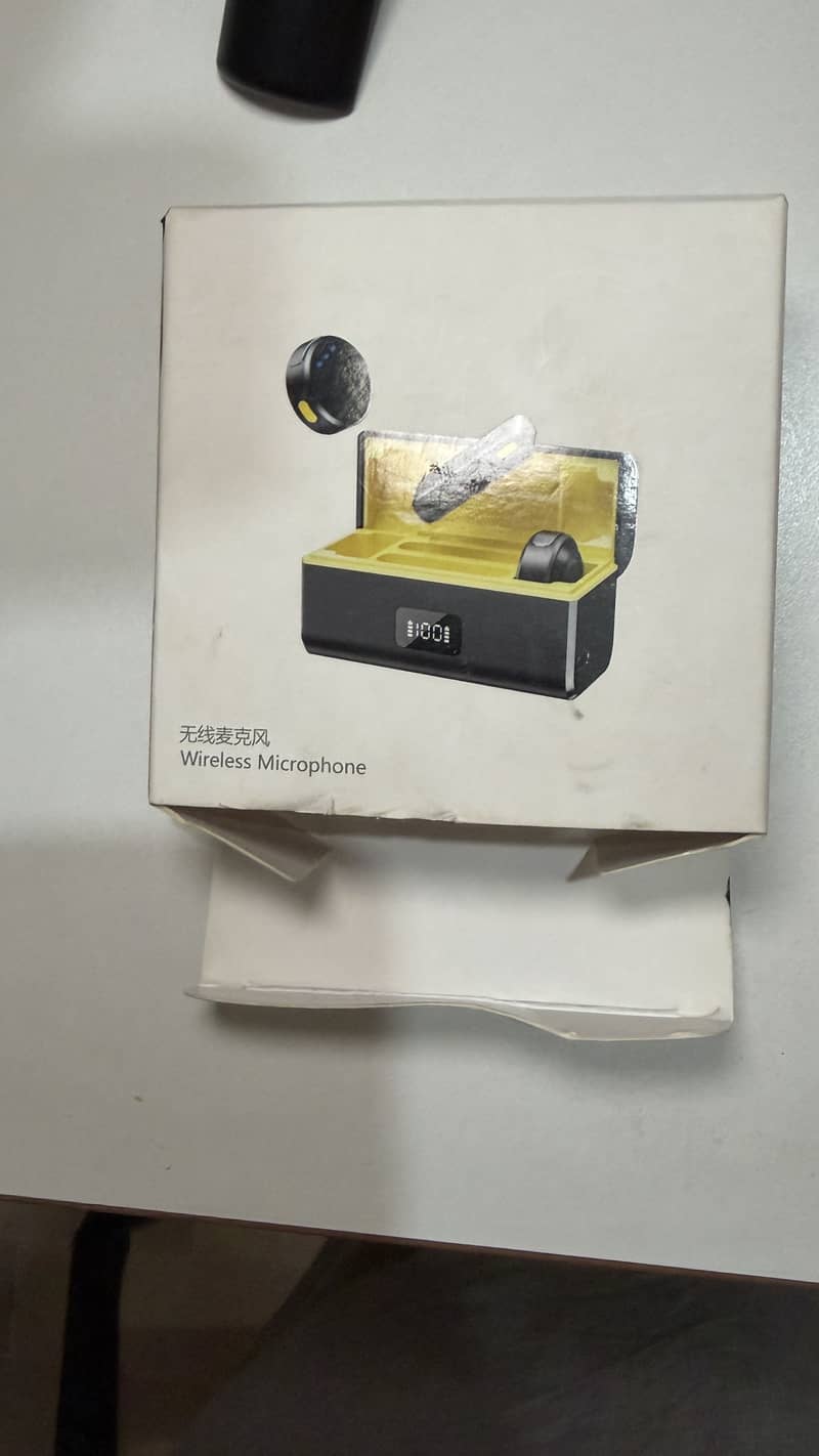 Complete Compact Wireless Microphone System 6