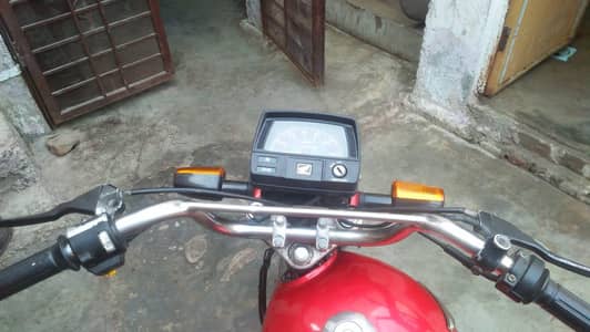 bike bhot achi condition main ha