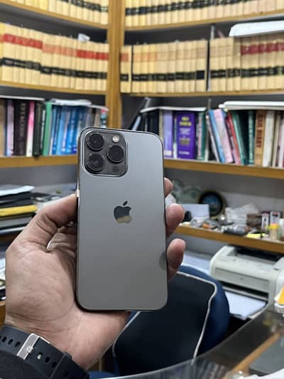 Iphone 13 pro FU 128 GB sim time available