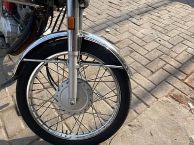 Honda cg 125 new condition total genuine
