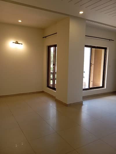 Flat Of 1916 Square Feet Is Available For sale In Zarkon Heights