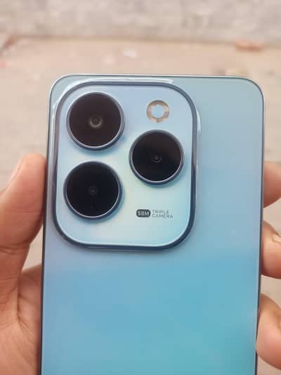 8+8 gb 256gb with Tecno fast charger