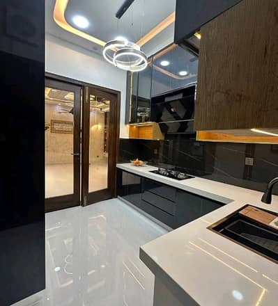 Ideally Located House Of 5 Marla Is Available For sale In Lahore