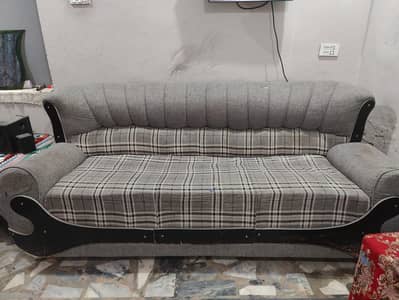 3 Seater Sofa | Comfortable & Durable | USED | CALL 0300 - 8393196