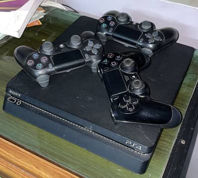 PS4 Slim