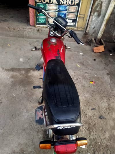united 70cc. engine condition 10/10. without documents only bike