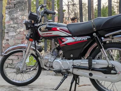 Honda CD 70 2025 – Fuel Efficient & Reliable Ride