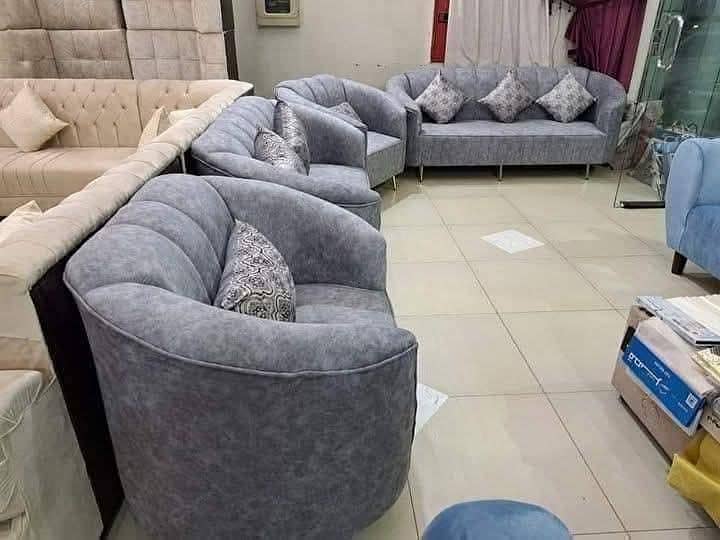 Luxury Sofa/ Chinyoti Design/ Customize Sofas/ Make on Order 2