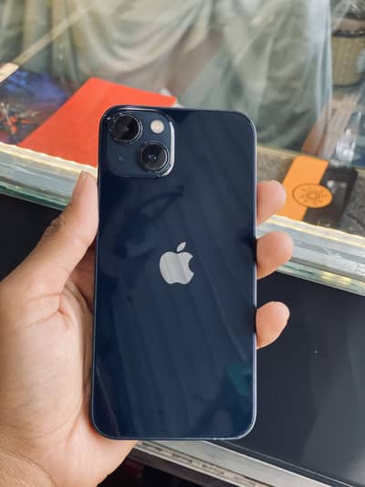 iPhone 13 97% Health