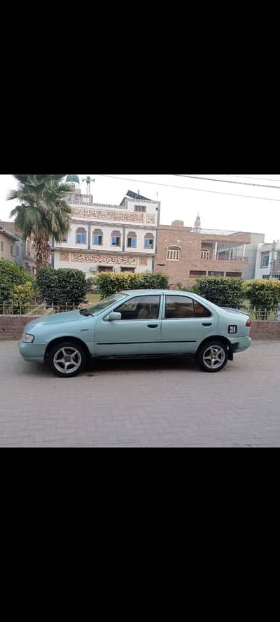 Nissan Sunny