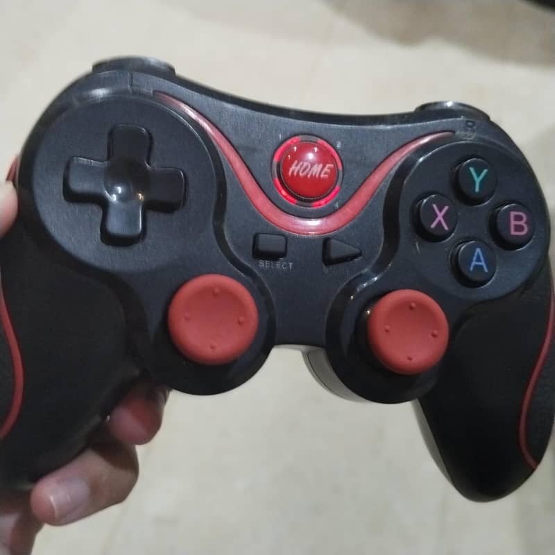 gaming controller  used condition 10 by 9 0