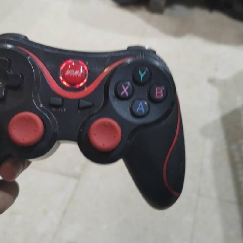 gaming controller  used condition 10 by 9 1
