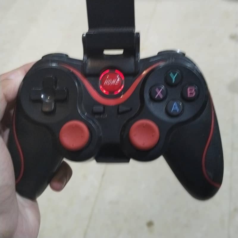gaming controller  used condition 10 by 9 3
