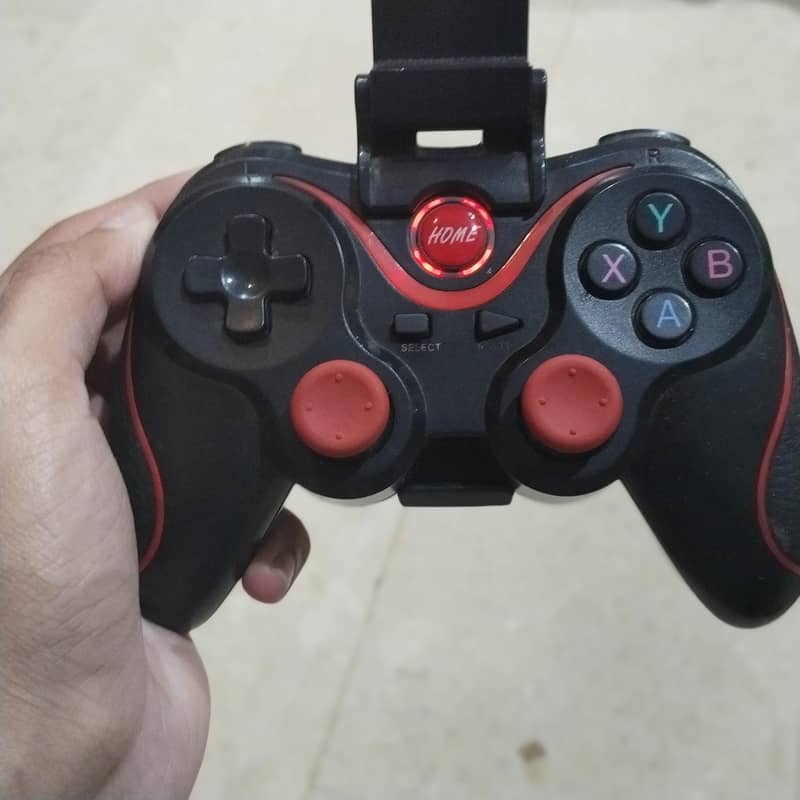 gaming controller  used condition 10 by 9 5