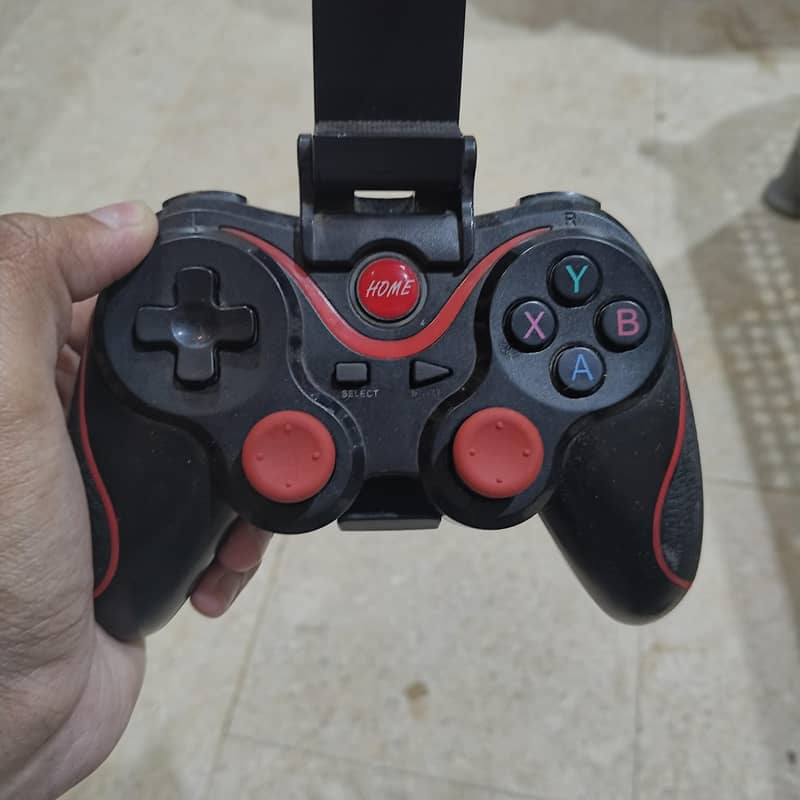 gaming controller  used condition 10 by 9 9