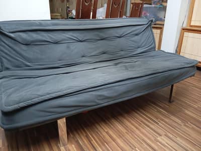 Used Sofa come Bed