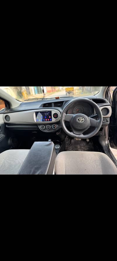 Toyota Vitz 13/16
