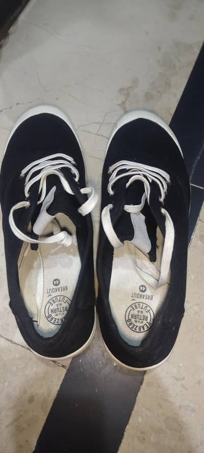 breakout shoes 44 size