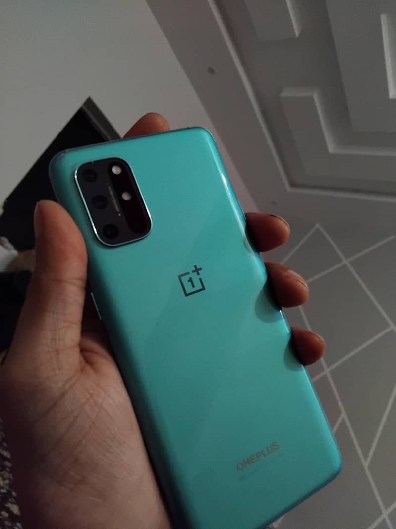 one plus 8t 1