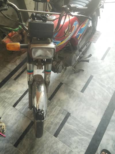 motrecycl for sal ha boht achi motrecycl ha