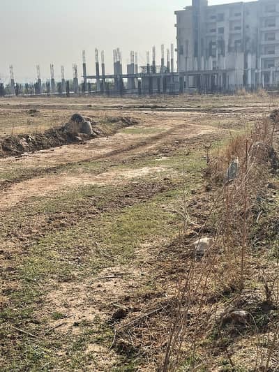 Sector J 8 Marla Plot For Sale