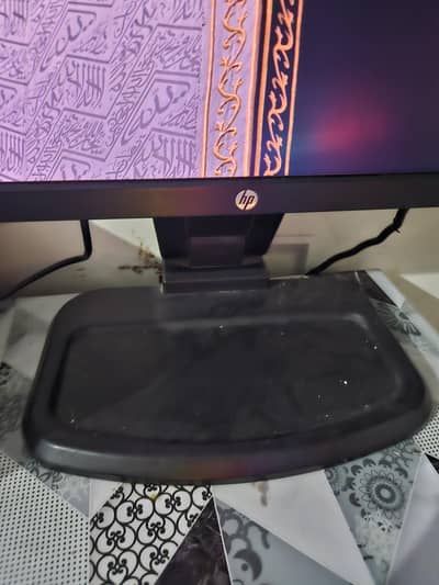 *Monitor* HP 24" non  in just 12000
