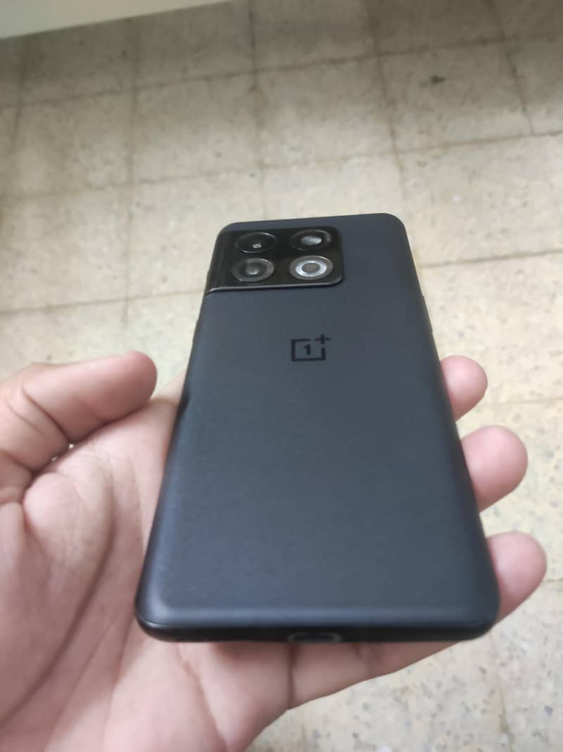 one plus 10 pro 1