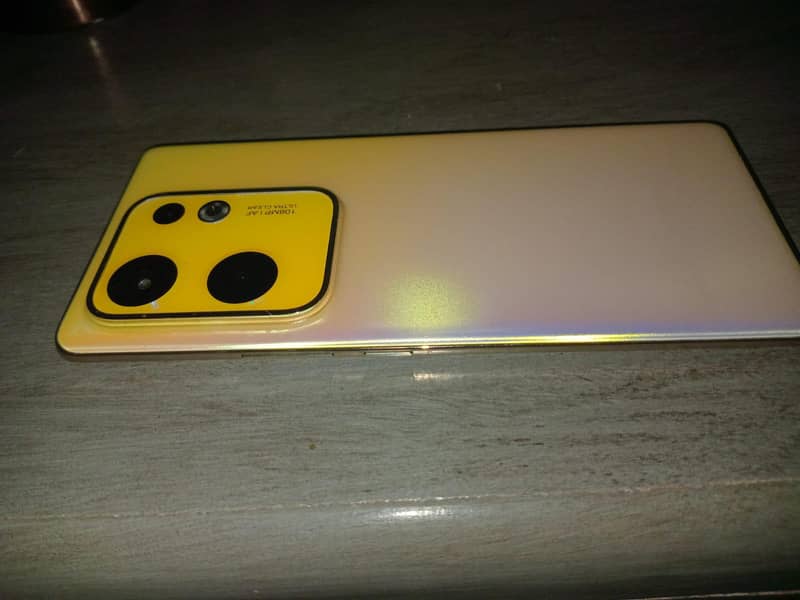 Infinix Zero 30 4