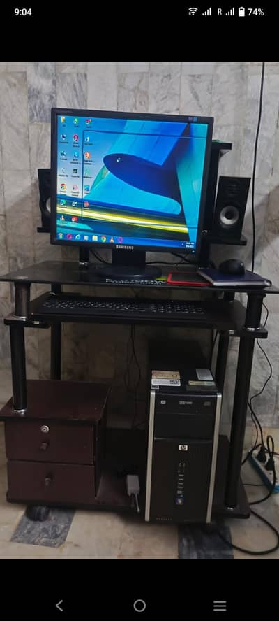 HP Business Desktop PC with Samsung Monitor & Computer Table