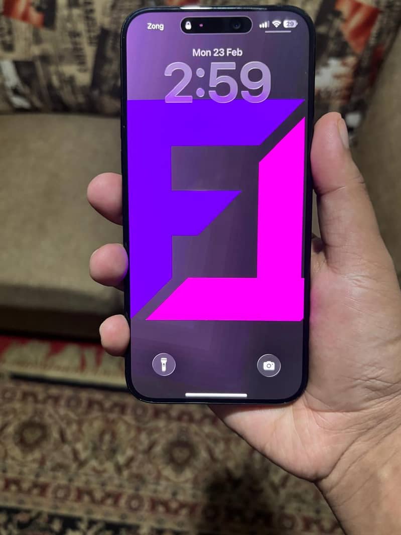 iphone 15 pro max sim time 0