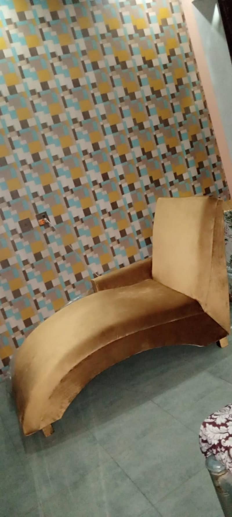 Comfortable Sofa custom made 0