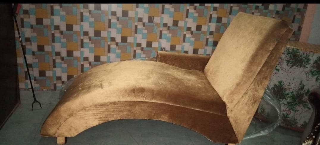 Comfortable Sofa custom made 3