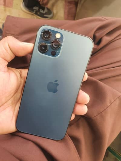 iphone 12 pro with box