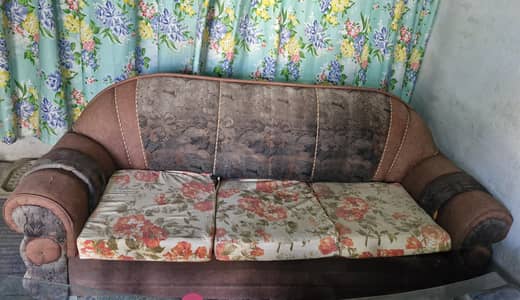 5 seater Sofa in Good condition