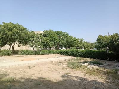 Single Belt , Park Facing West Open 40 Feet Wide Road . . . Ideal Location . . .