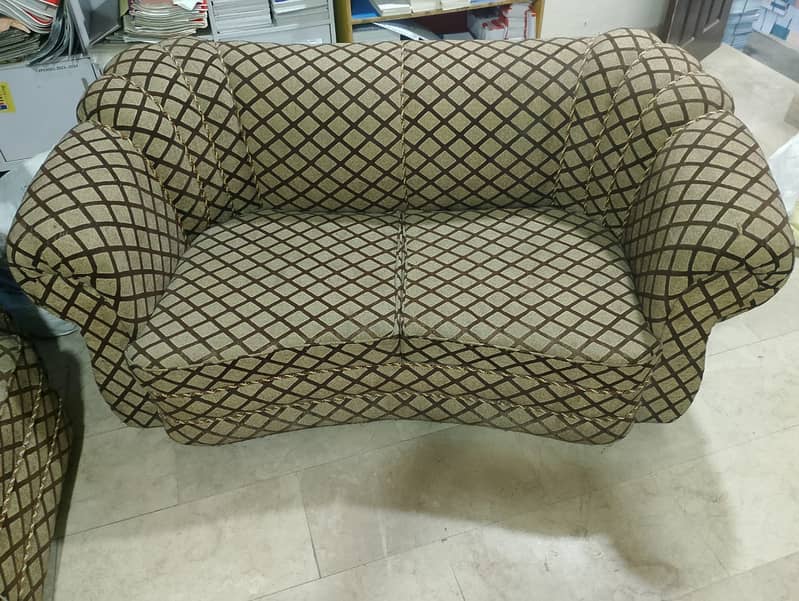 Good Condition Sofa Set . . . 2