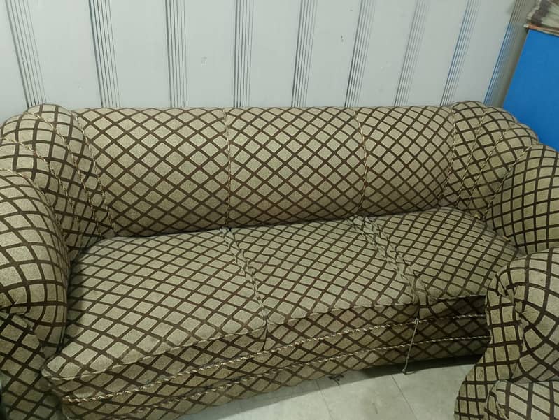 Good Condition Sofa Set . . . 3