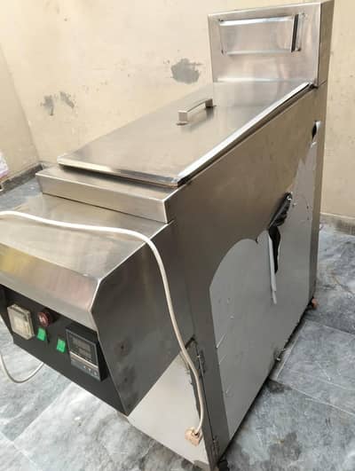 commercial fryer