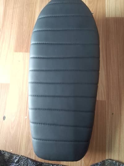 new cafe racer seat and Chrome margard