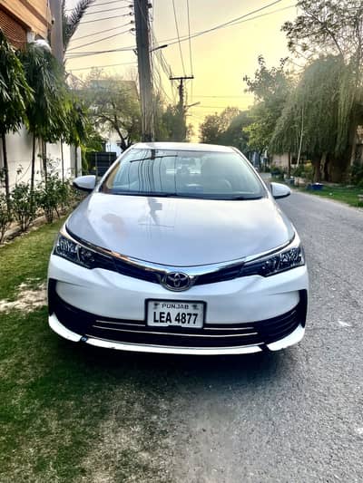 Toyota Corolla XLi 2016 – Upgraded to Altis | Neat & Clean | For Sale