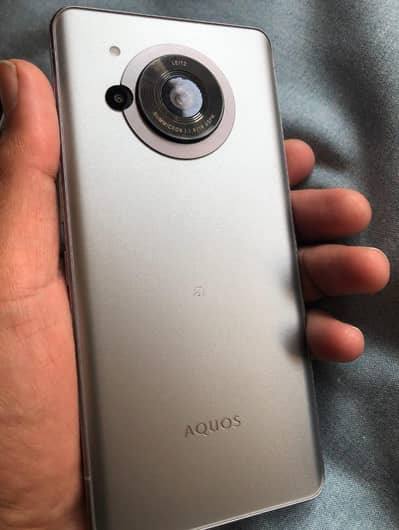 Sharp Aquos R7 5G 12/256