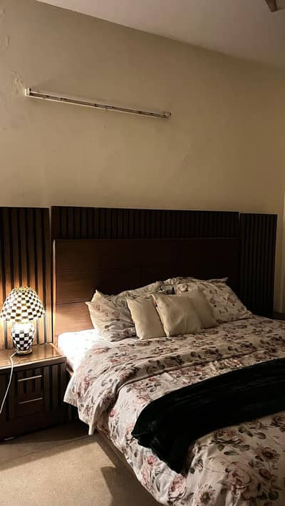 wooden bed set and dressing table