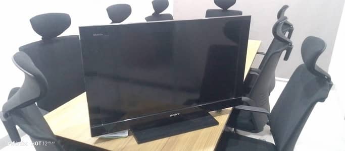 Sony 32 inch LCD