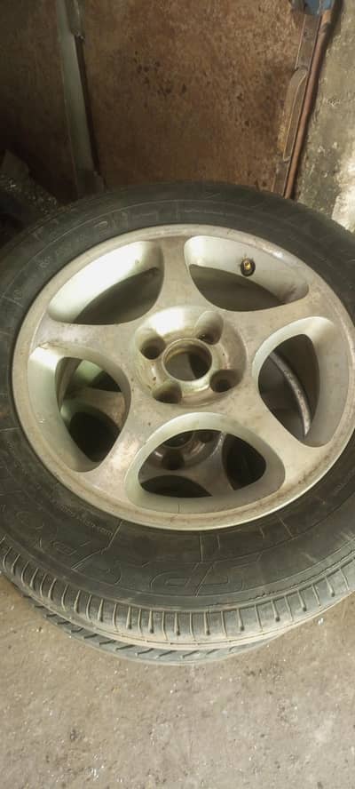 15 size 100 pcd Rim . & tyer