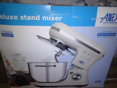 Deluxe stand mixer