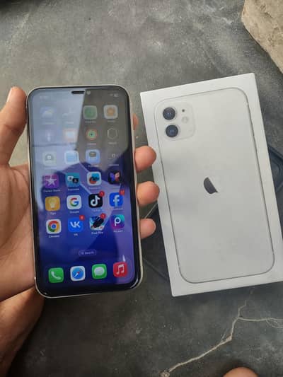 I phone 11 box  pease . factory unlocked  128 room storage . all ok