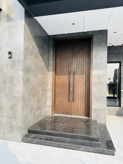 Like Brand New | Luxury Living DHA Phase 7